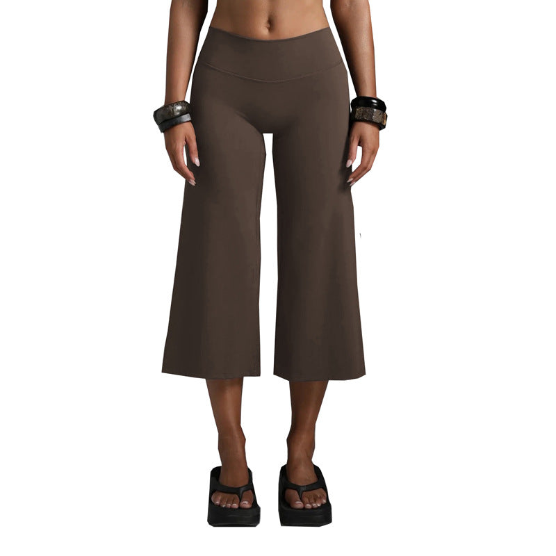 Women’s Sports Bra And Wide-Leg Capri Workout Set